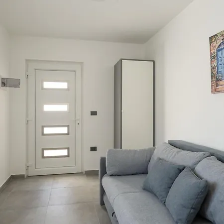 4-bedroom With Pool Near Villa Vodnjan